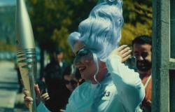 „Miss Martini“ trägt als erste Drag Queen das olympische Feuer: „Es ist eine Ehre“