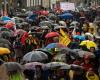Tausend Menschen auf den Straßen von Clermont-Ferrand zur traditionellen Demonstration am 1. Mai [Vidéo]