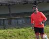 In Orne lädt er Menschen ein, die Distanz eines Marathons zu laufen, um Mukoviszidose zu besiegen