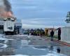Perpignan – Brand im Sortierzentrum La Poste: Ein Anhänger und zahlreiche Pakete wurden von den Flammen zerstört