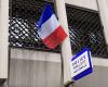 Frankreich: Zwei Polizisten durch Schüsse in einer Polizeiwache schwer verletzt