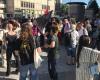 Rund hundert Menschen versammelten sich im Stadtzentrum von Rouen gegen Rassismus und Fremdenfeindlichkeit