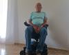 „Wenn man krank ist, hat man nicht die Kraft zu kämpfen“: Da Sie an der Charcot-Krankheit leiden, lehnt die Versicherung die Erneuerung Ihres Stuhls ab