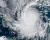 Hurrikan Béryl der Kategorie 4 nähert sich Martinique mit Windgeschwindigkeiten von über 200 km/h