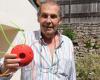In Niort möchte der 70-jährige Claude seinen „universellen und einfachen“ Freischneiderkopf vermarkten