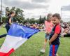 In Artigues-près-Bordeaux, der Hochburg von Aurélien Tchouaméni, unterstützten tausend Menschen das örtliche Kind