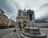 Lyon. Die Polizei dringt in die heilige Stätte ein, um einen Touristendieb festzunehmen