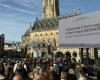 Die bewegende Hommage an Dominique Bernard in Arras: „Es ist beruhigend, in großer Zahl dort zu sein“