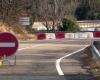 VIDEO. Dieses Dorf sei seit den heftigen Regenfällen von der Welt abgeschnitten, schlägt der Bürgermeister Alarm