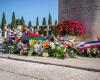 Eine Hommage an die für Frankreich gefallenen Soldaten von Nîmes auf dem Militärplatz des Friedhofs Pont de Justice