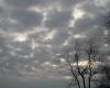 Das heutige Wetter: bewölkter Himmel und Regentropfen in diesen Gebieten