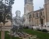 Der Künstler Jaume Plensa installiert eine monumentale Statue im Herzen von Valencia