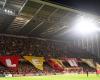 Lens-Nantes: Fans demonstrieren, Spiel unterbrochen