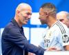 Zinedine Zidane hilft Kylian Mbappé