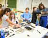 In Plougasnou basteln Schüler ein Seeungeheuer für das Festival Bay of Books [En images]