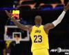 Die Uhr von LeBron James geht zurück. LeBron, ein Starspieler der Los Angeles Lakers, spielte 36 Minuten.