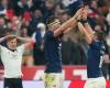 die Zusammenfassung des Sieges am Ende der Spannung des XV. von Frankreich gegen die All Blacks