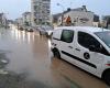 Bei heftigen Regenfällen läuft das Wasser über und überschwemmt die Straßen