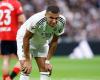 Kylian Mbappé wird angegriffen