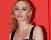 Lily-Rose Depp wiederum erliegt der emblematischen Frisur der Hollywood-Schauspielerinnen