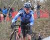 Beim französischen Cyclocross-Cup in Troyes landeten die Ardenner Fery und Gabriel knapp auf dem Podium