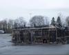 Wasserstoffbusse fangen auf einem Parkplatz Feuer