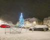 IN BILDERN. Der Schnee fiel über Nacht, entdecken Sie die weiß getünchten Straßen und Winterlandschaften