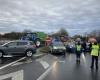 Ein Dutzend Traktoren blockieren den Verkehr auf der ehemaligen RN4