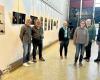 Eine Fotoausstellung über die Bewegung in der Glenmor Hall in Carhaix