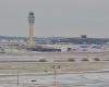 Flugannullierungen am Flughafen Atlanta verzögern sich aufgrund von Schnee und Winterwetter