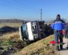 Meurthe-et-Moselle. Ein Lastwagen voller Gülle liegt im Graben bei Baccarat