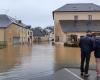 Ille-Et-Vilaine geht in rohe rote Wachsamkeit